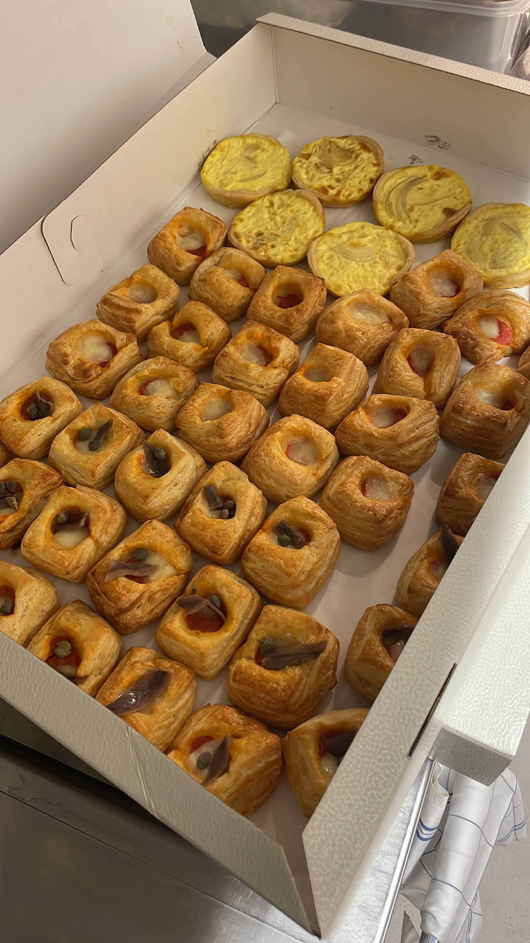 Breakfasts, Coffee shop and Catering The Square Cannigione